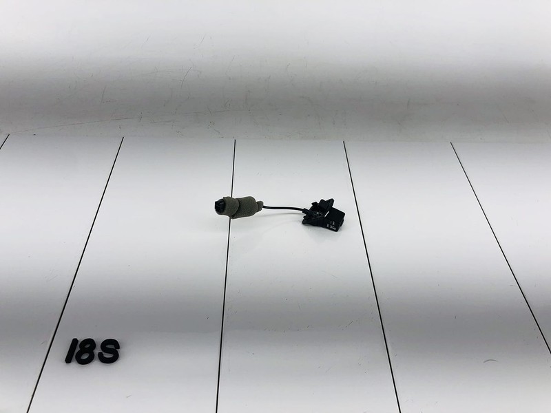 10-13 MERCEDES BENZ E350 TRUNK DECK LID PARKING ASSIST REAR VIEW CAMERA OEM