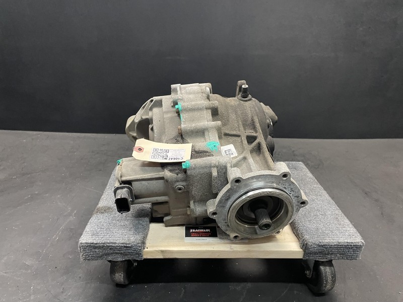 Rear Differential Carrier 2019 Chevrolet Equinox 84345027 2018 2020 2021