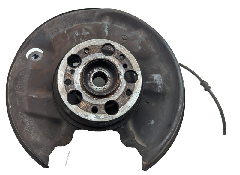 1998 1999 Mercedes W202 Rear Driver Knuckle Hub OEM 2020405