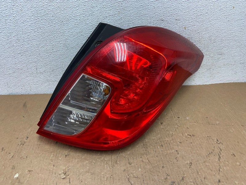 2013 to 2016 Buick Encore Right Passenger RH Side Tail Light Oem AD8194 LK