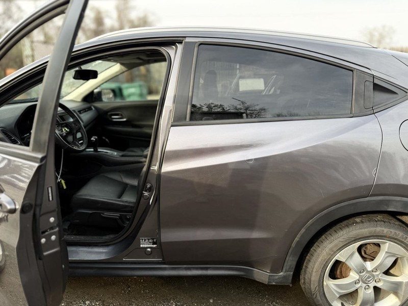 2016-2022 Honda HR-V Left Driver Side Rocker With Post Gray