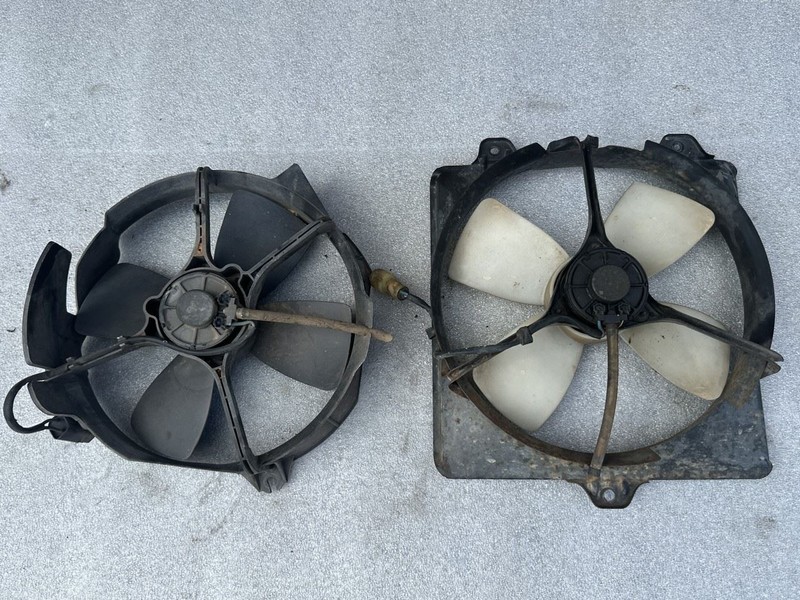 1987-1989 TOYOTA CELICA ST GT COOLING FANS RADIATOR AND CONDENSER AUTOMATIC 2WD