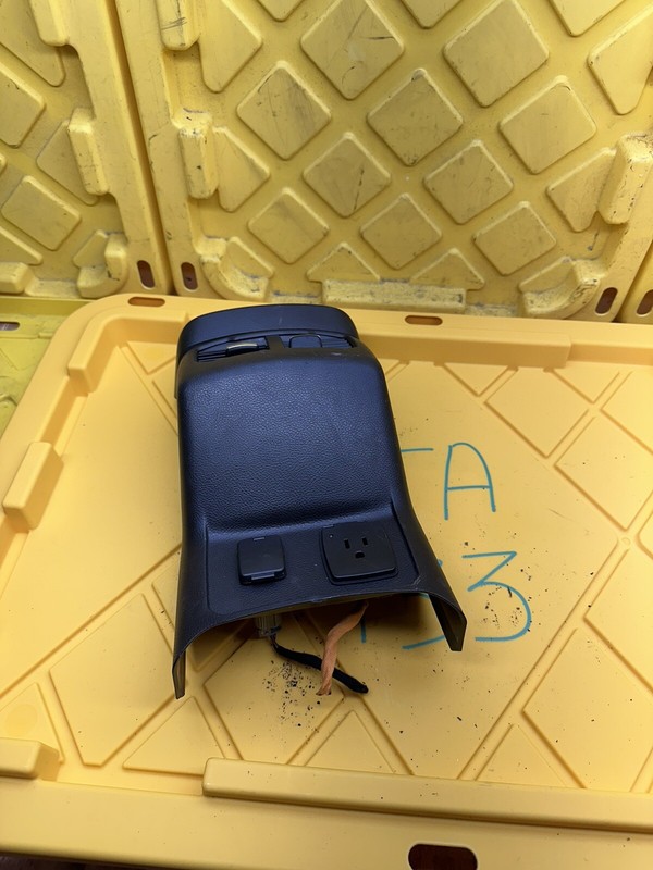 2013-2016 Ford Fusion Rear Center Console Body Panel