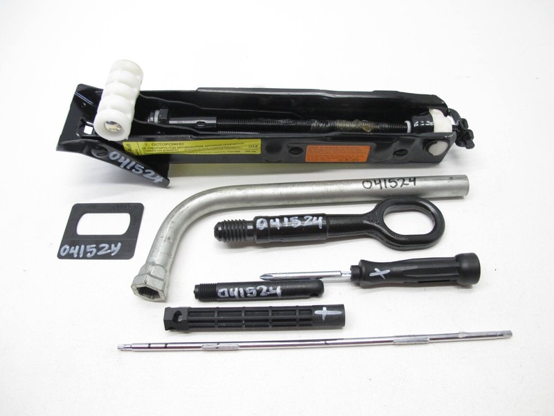 12-18 AUDI C7 A6 S6 A7 S7 RS7 TOOL KIT JACK EMERGENCY TRUNK KIT OEM 041524