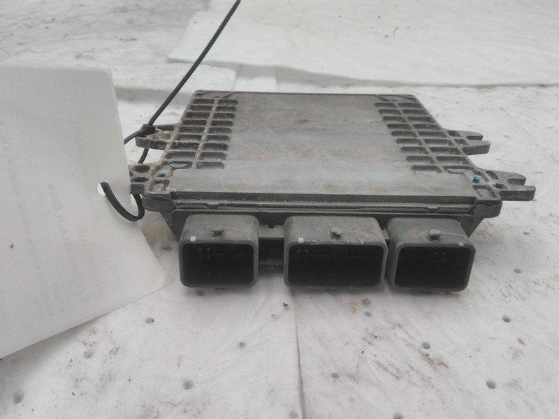 2012 Nissan Rogue Engine Control Module ECM 2.5L OEM Black 179K Miles