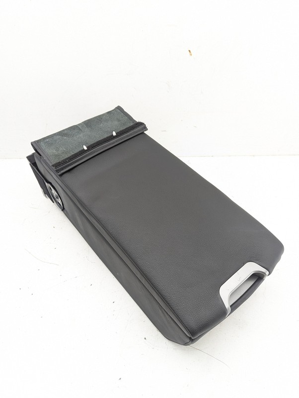 OEM BMW E65 750li 02-08 Rear Center Armrest Assembly Console Black Leather
