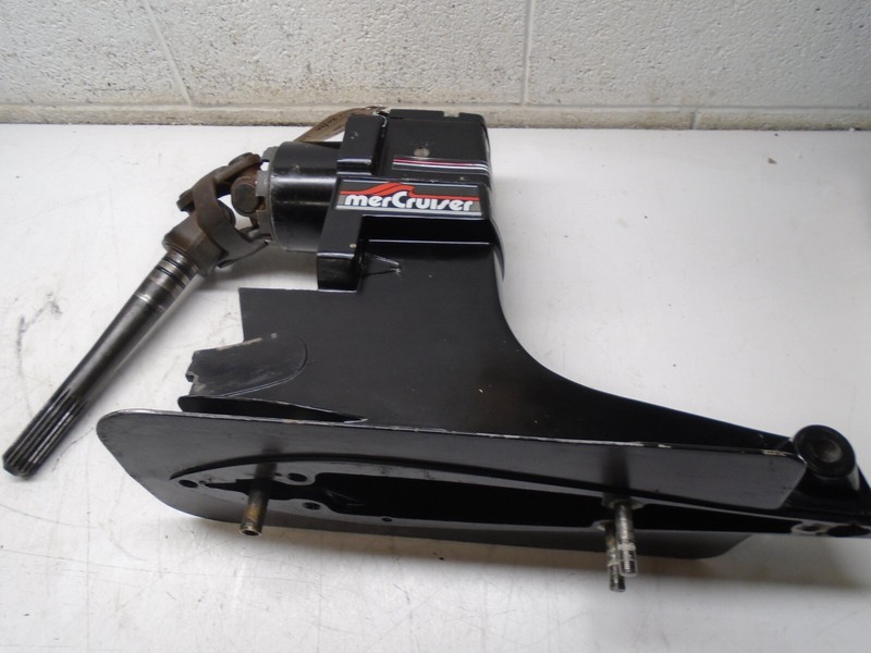 G 1547-9412A23 Mercruiser 1983-1990 Gen 1 Upper Unit Gear Case 1.98 R 2.5/3.0L