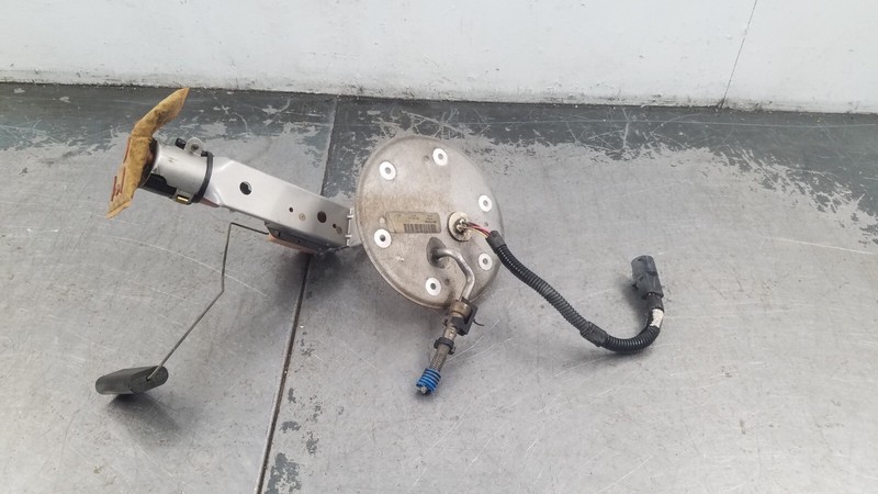 2003 03 04 Mercury Marauder Fuel Pump / Sending Unit #6832 D6