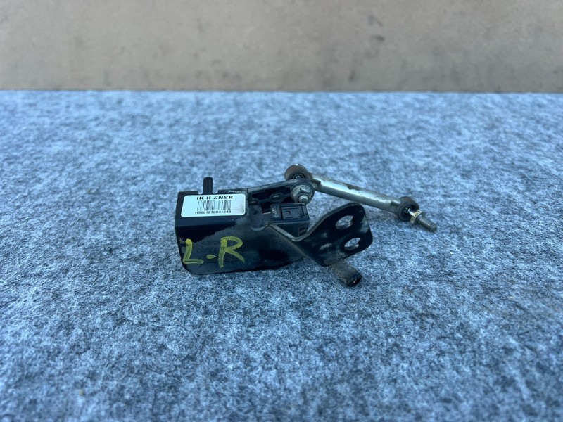 GENESIS G70 2019-2026 OEM REAR LEFT DRIVER SUSPENSION HEIGHT LEVEL SENSOR ASSY