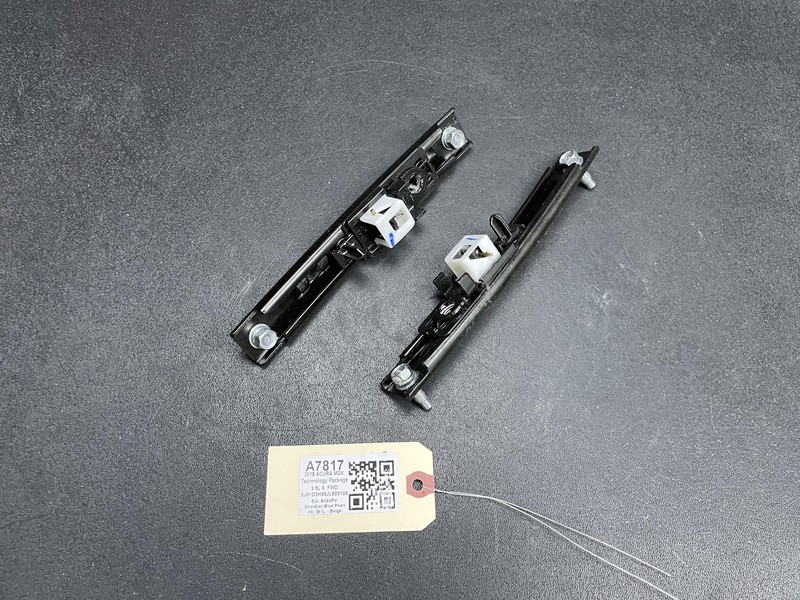 2PC 2nd Row Rear Right & Left Seat Belt Adjuster 2018 Acura MDX 2014 2015 - 2020