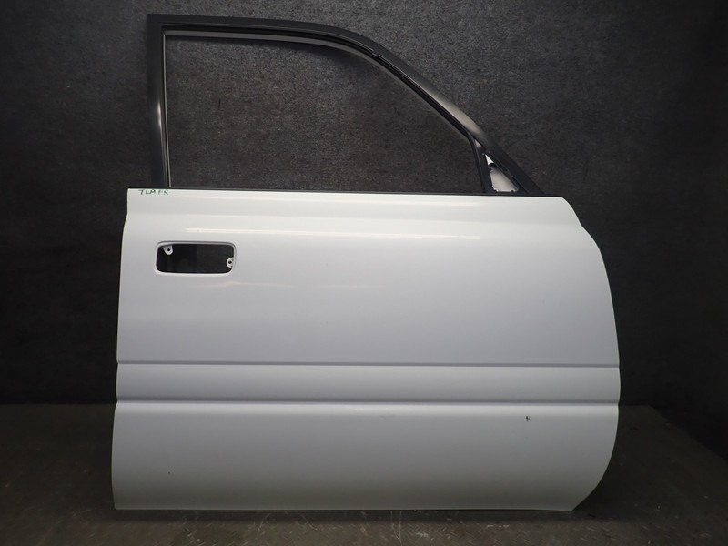 1991-1994 TOYOTA LAND CRUISER FJ80 FRONT RIGHT SIDE DOOR SHELL PANEL WHITE