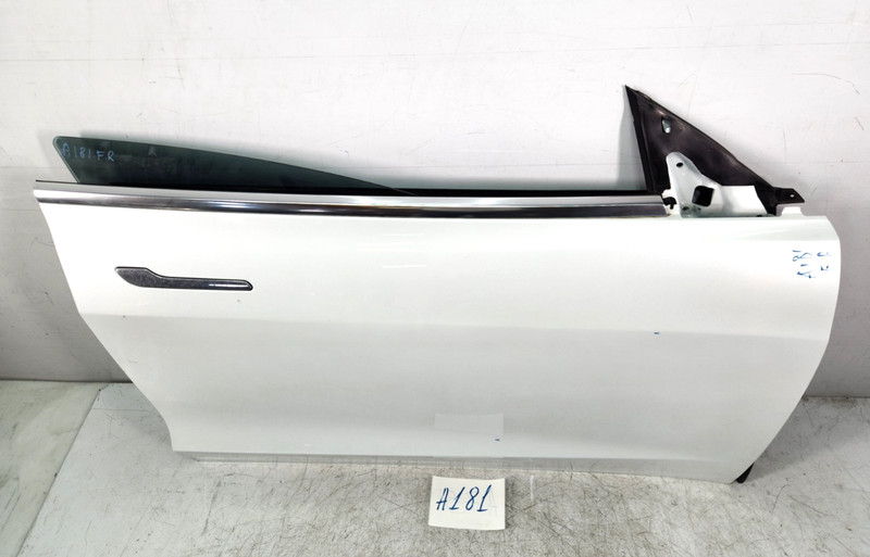 ✅ 17-20 OEM Tesla Model 3 Front Right Passenger Door Shell Panel White COMPLETE*