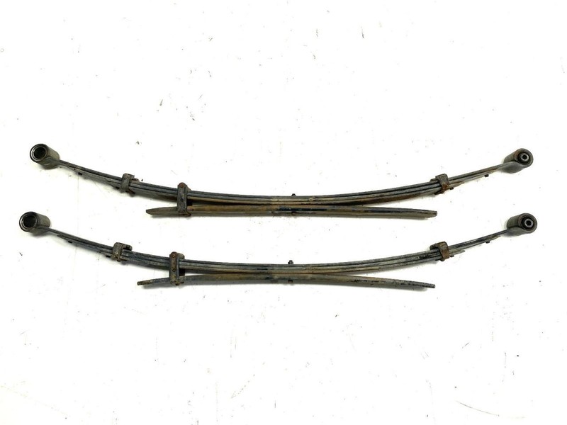 Rear Leaf Springs Crew Cab 4x2 55020-EB010 Fits 2005-2006 Nissan Frontier87153