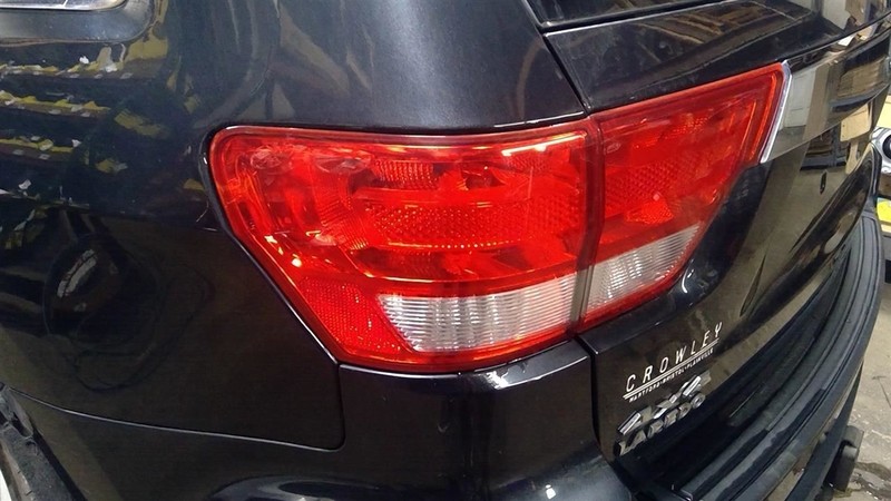 Driver Tail Light Quarter Panel Mounted Fits 11-13 GRAND CHEROKEE 1794180