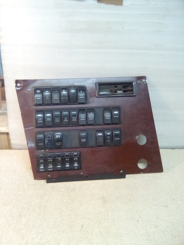 2013 Western Star Dash Switch Panel A18-61792-402