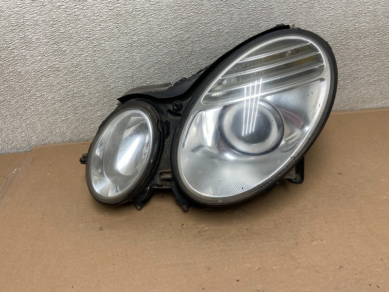 2007 2008 2009 Mercedes E Class Left Driver LH Halogen Headlight AA9861 DW