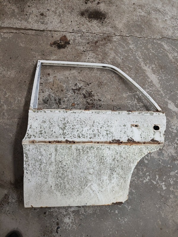 Mercedes Benz W115 220 D/8rear Driver left door (empty)