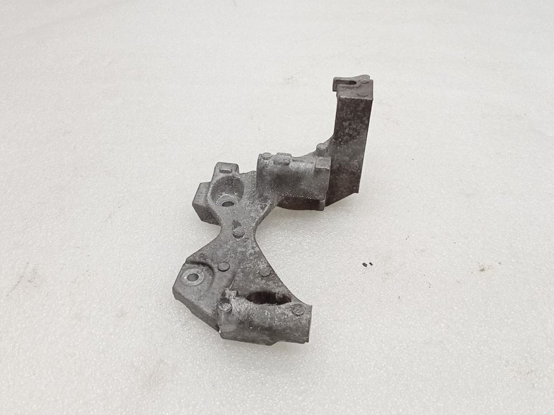 VERSA 2015 Brackets Misc 74823