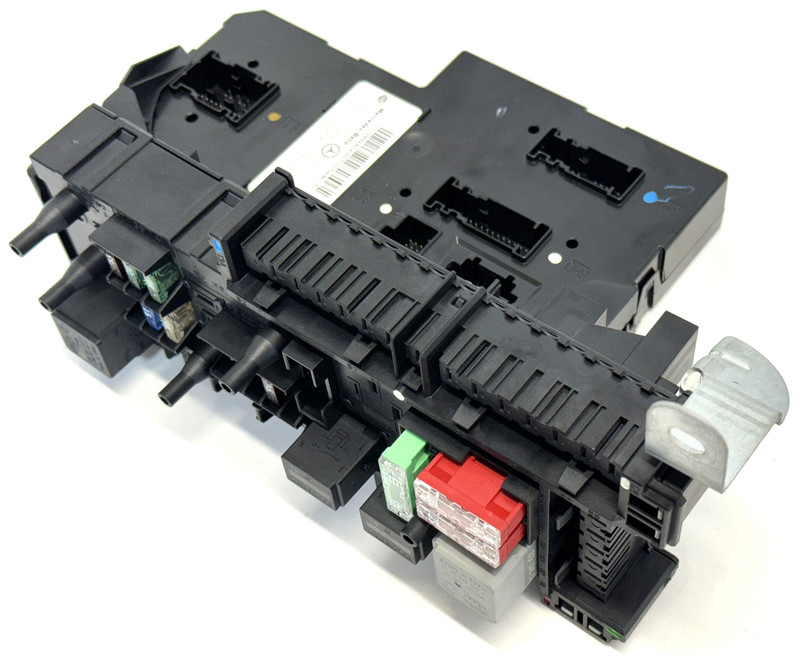 ✅ 2017-20 Mercedes-Benz SLK300 OEM REAR RELAY FUSE BOX MODULE TRUNK SAM CONTROL