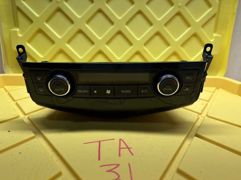 2013 Nissan Altima Temperature Control Unit 275003TM0A