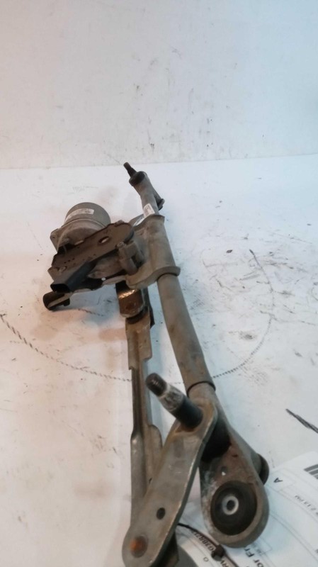 2011 Volkswagen Routan Wiper Motor OEM 3.6L 134K Miles - Fast Shipping!