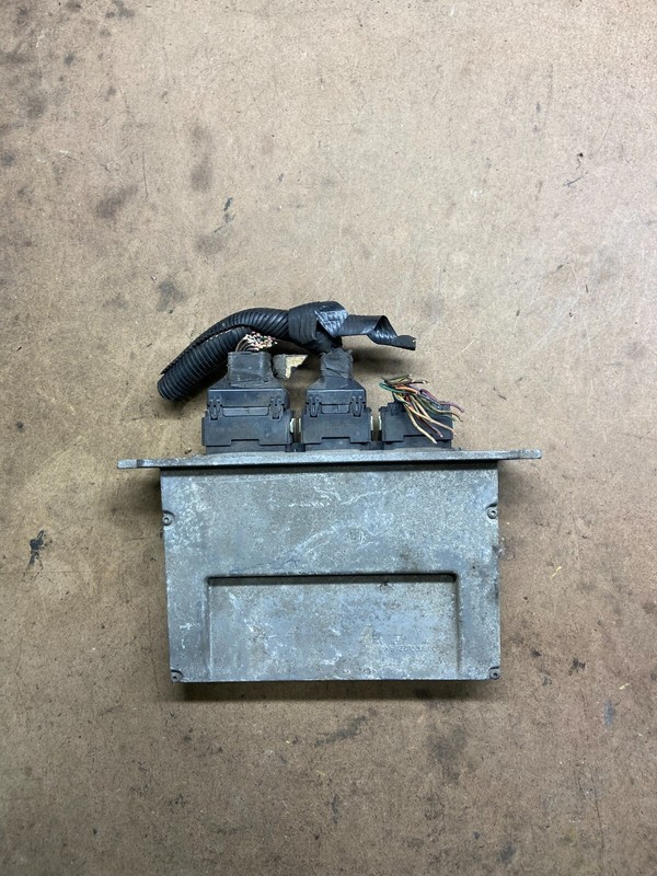 2006 Ford Van E250 E350 5.4L Engine Control Module Unit ECU M9748 DG