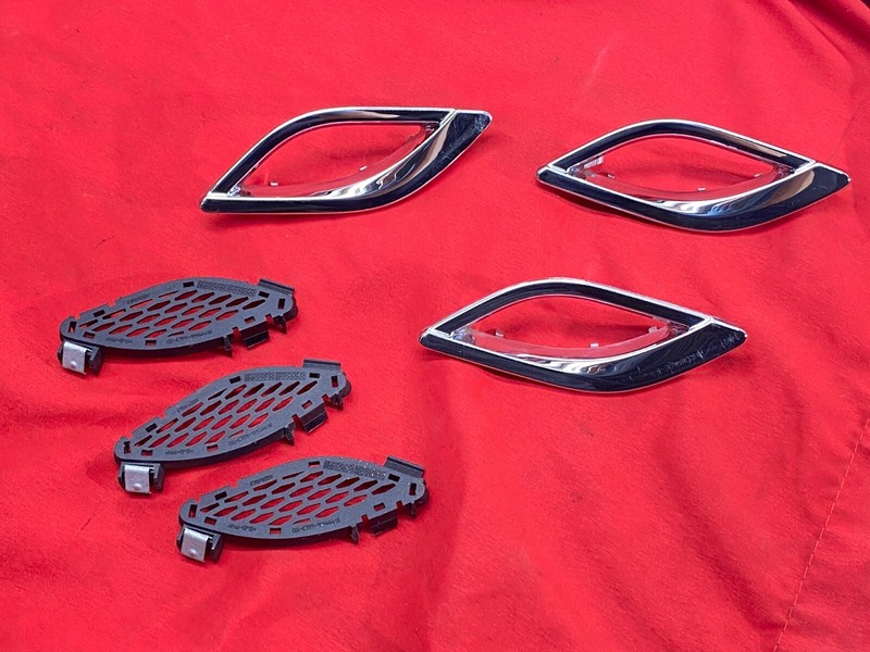 14-20 Maserati Quattroporte Front Right Passenger Fender Grill Trim Set OEM✅