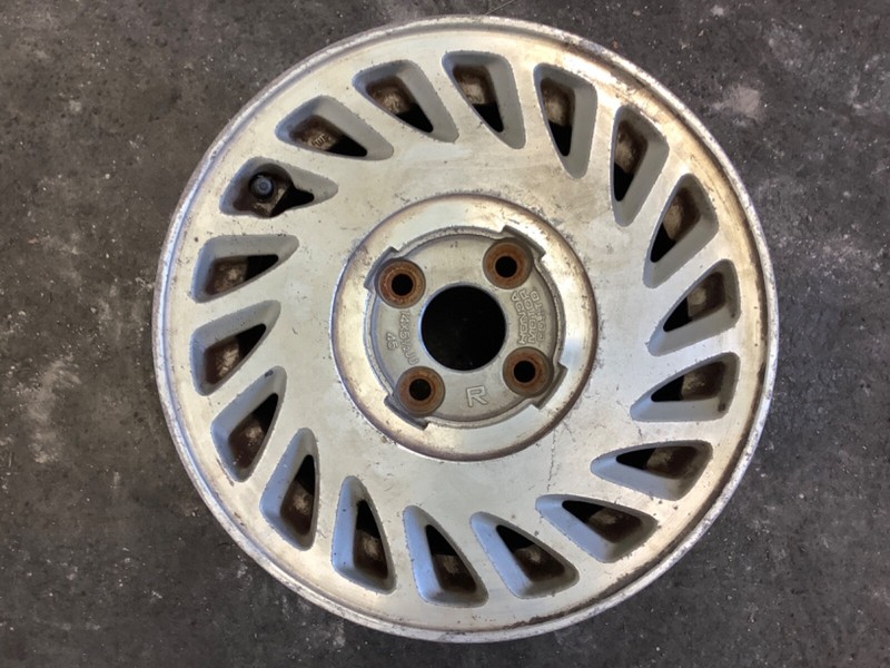 90 91 Acura Integra Sedan Right Aluminum Wheel Rim 14x5-1/2JJ 18 Spoke Used OEM