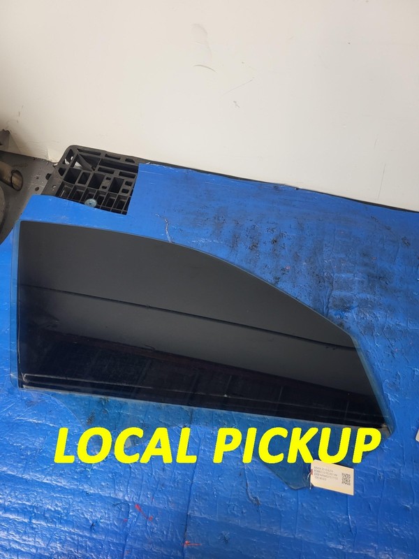 Used Oem Alfa Romeo Right Passenger Front Door Window Glass 2018-2019 Stelvio
