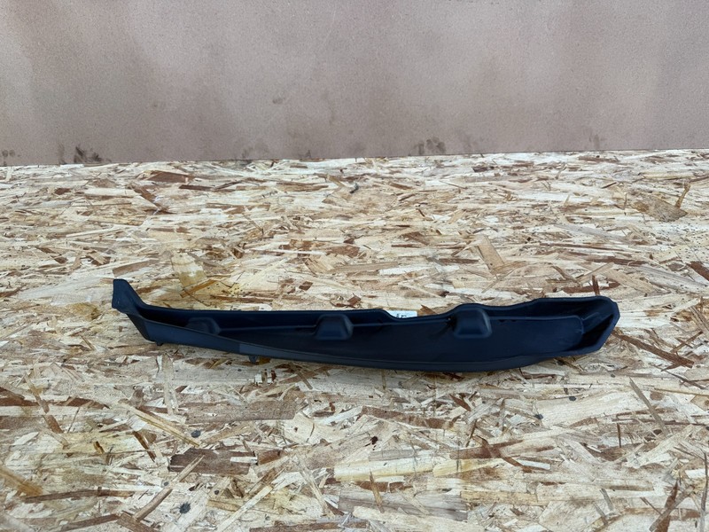 RIVIAN R1S R1T 22-26 OEM FRONT RIGHT PASSENGER INNER FENDER COVER BRACKET TRIM