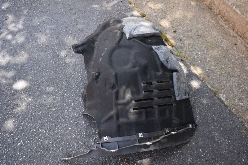 AUDI FENDER LINER FACTORY OEM