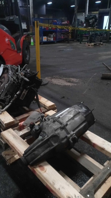 2011 GMC Yukon XL 1500 Transfer Case Assembly 5.3L 4WD OEM 193K Miles