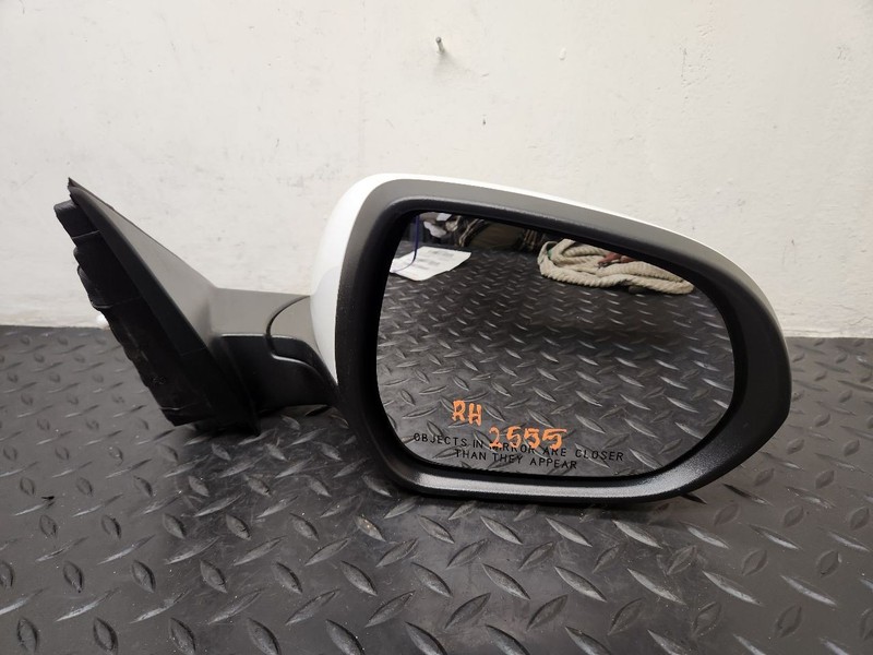 24-25 Buick Envista Right Passenger Door Mirror W/ Turn Signal OEM 42888020