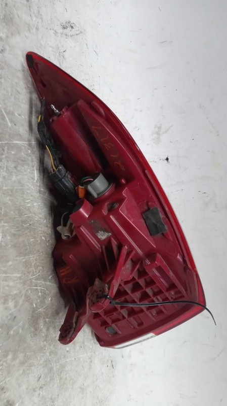 2016 Hyundai Tucson Right Tail Light Assembly Grey OEM Used 155622 119K Miles