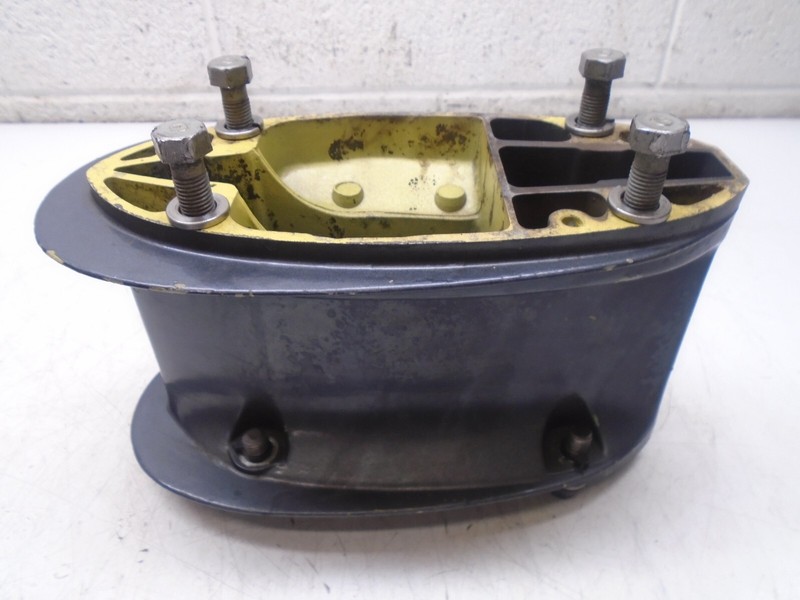 BB2 Mariner 28E 28 HP Gearcases Extension Housing 83206M
