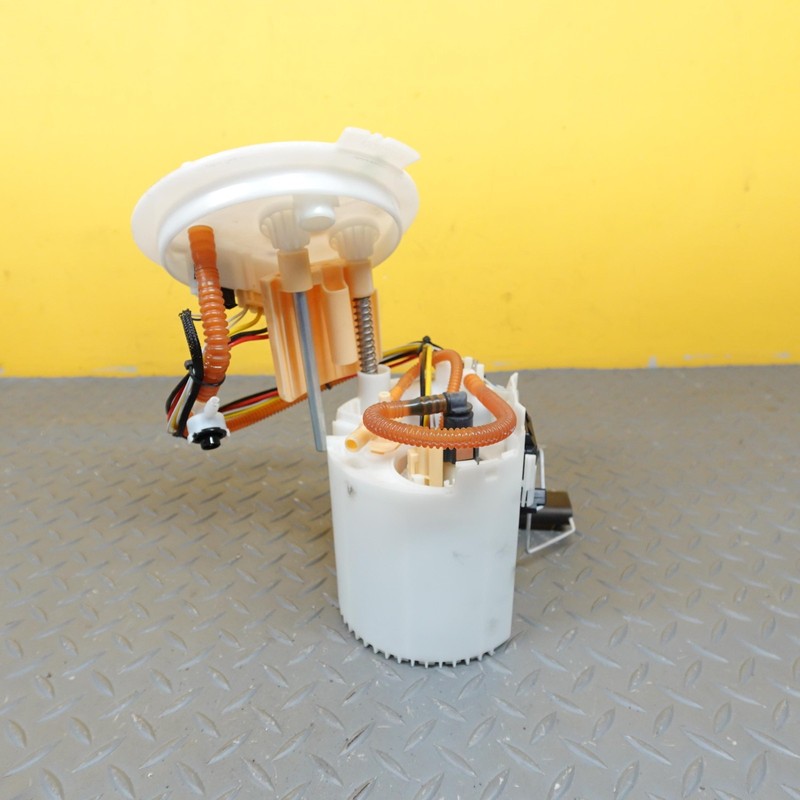 2017-2020 JAGUAR F-PACE Oem Fuel Pump Gx739h307ac t4n7832