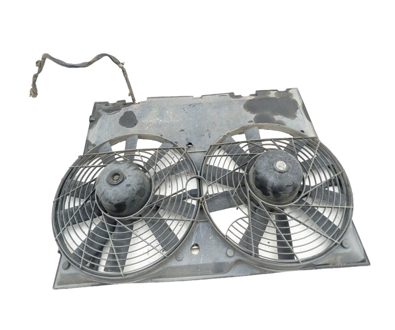 1994 1995 Mercedes E320 sedan Dual Cooling Fan Assembly Oem