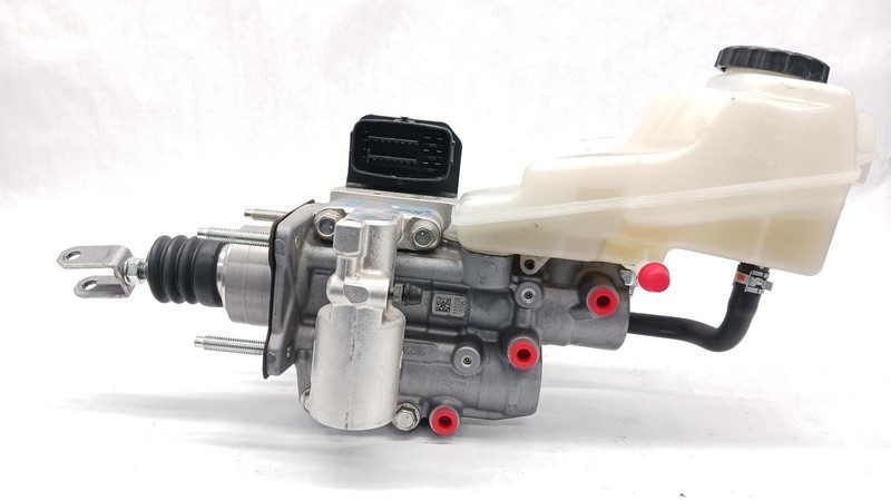 19-'20 TOYOTA PRIUS Brake Booster master cylinder 57k miles OEM 1 Year Wnty!
