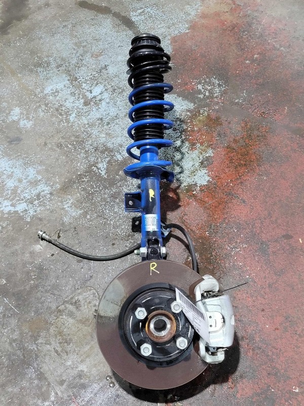 2020-2024 Nissan Versa S RH Knee Assembly No Control Arm With Brake Hose