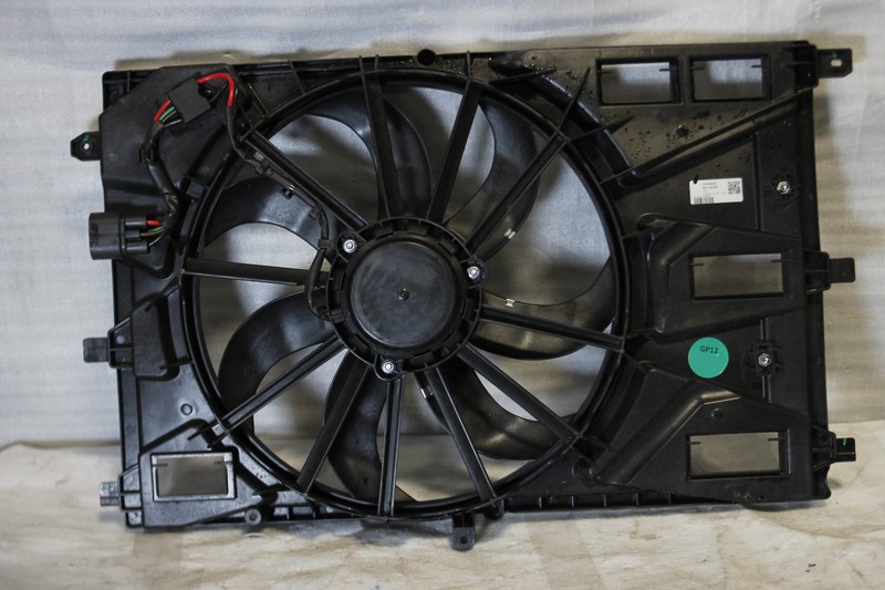 2024-2025 Chevrolet Trax Front Radiator Fan Assembly Oem