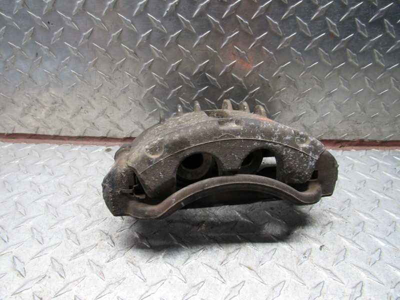 99 00 01 02 FORD MUSTANG LEFT DRIVER FRONT BRAKE CALIPER
