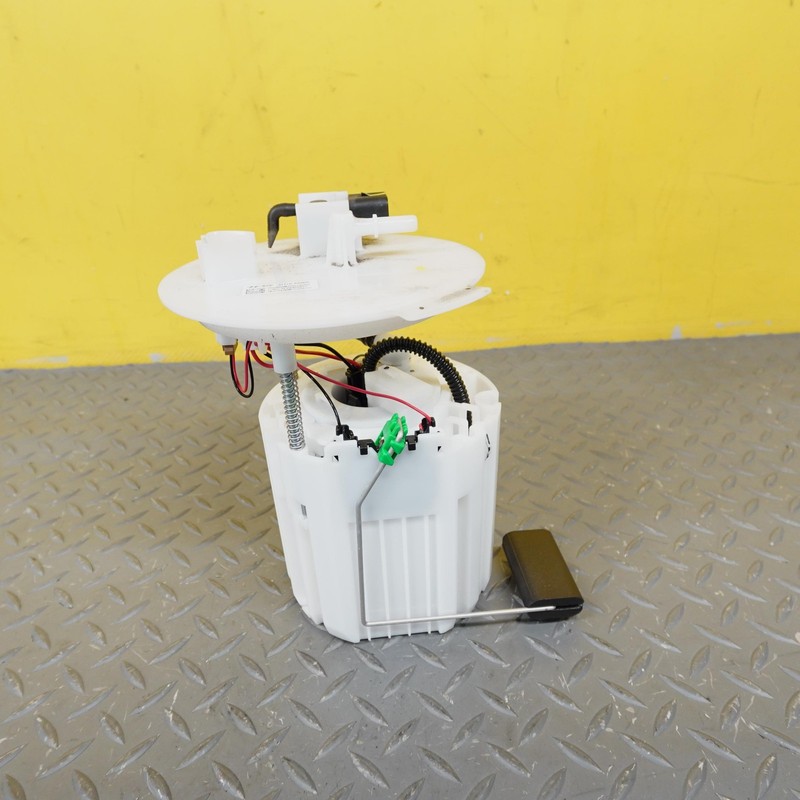 2025-2026 KIA K4 TANK MOUNTED FUEL GAS PUMP ASSEMBLY OEM 31110AA000