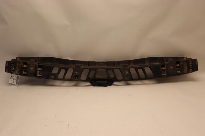 2006-2013 RANGE ROVER SPORT REAR CENTER BUMPER SUPPORT BRACKET OEM