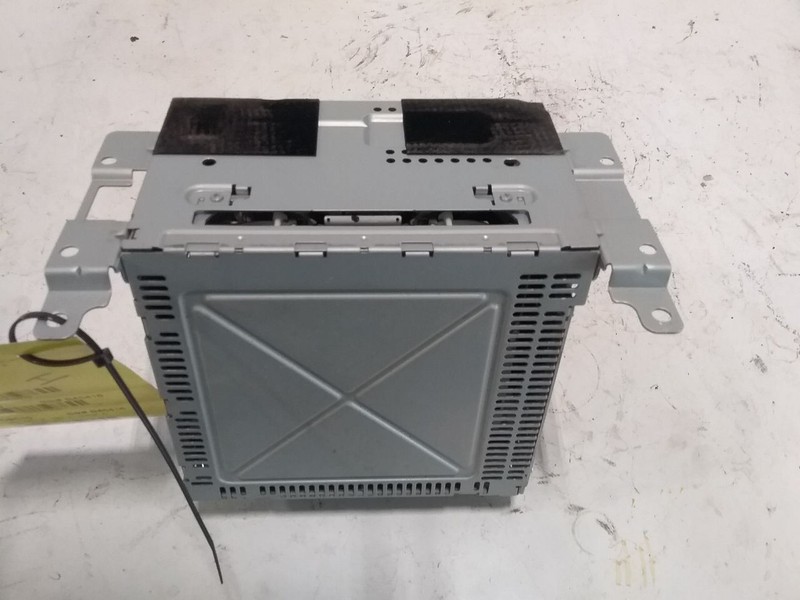 2010 Ford ESCAPE Radio Receiver AM FM MP3 Single CD ID 9L8T-19C157-DB thru DE