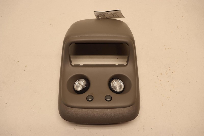 2000-2002 CHEVY TAHOE ROOF CENTER OVERHEAD CONSOLE DOME LIGHT MAP OEM