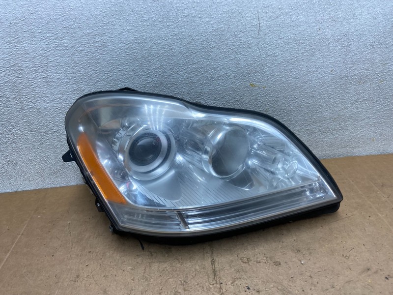 2007 to 2009 Mercedes GL-Class GL450 Right Passenger Headlight Oem X9028 DW
