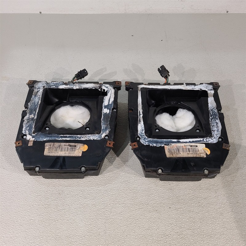 84-85 Corvette C4 Door Speaker Housing Set Lh Rh Oem Aa7429