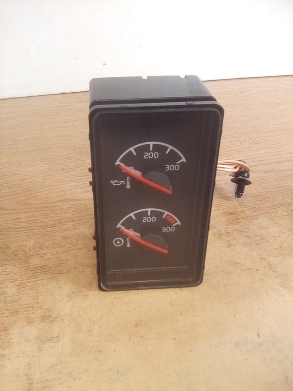 2015 Volvo VNL Instrument Panel Gauge