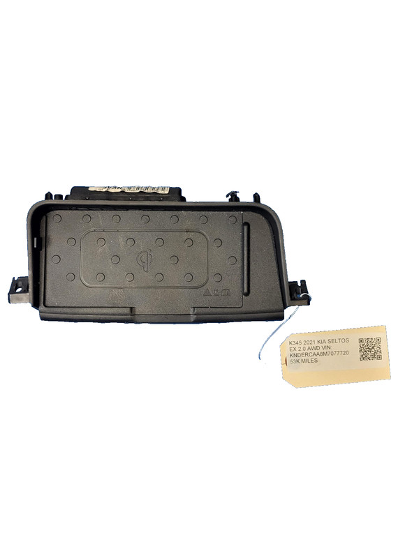 Used Oem Kia Front Console Wireless Charging Storage Pad for 2021-2024 Seltos
