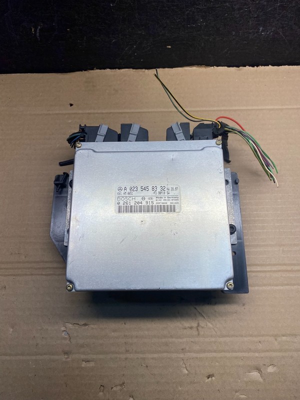 1997 to 2000 Mercedes R170 SLK230 ECM ECU Engine Control Module OEM AD9424 DG